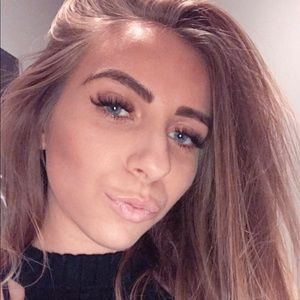 Meet your Posher, Mallory